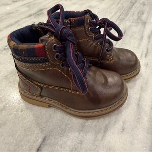 Stone Canyon Baby Toddler Boy Brown Boots Side Zipper‎ Size 5.5T Unworn